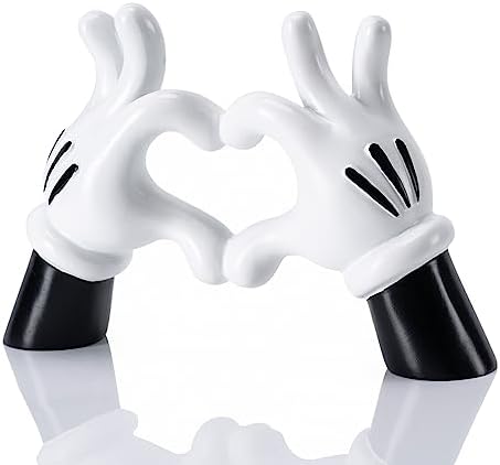 FelyHos Cartoon Heart Hands Resin Statue Modern Home Decor