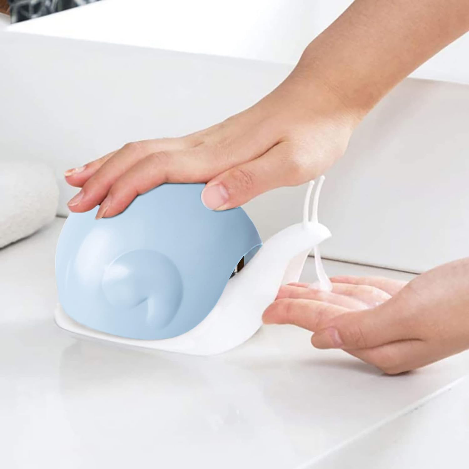 Cute Snail Hand Soap Dispenser 120ml Blue