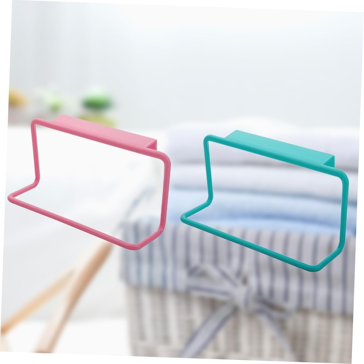 ULTECHNOVO 2pcs Door Towel Rack with Duster Cloth Hanger