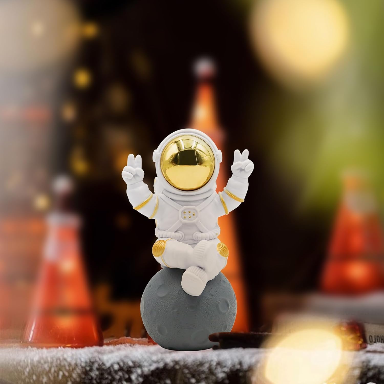 Oooct Astronaut Statue Decor - 29 Inch Resin Figurine