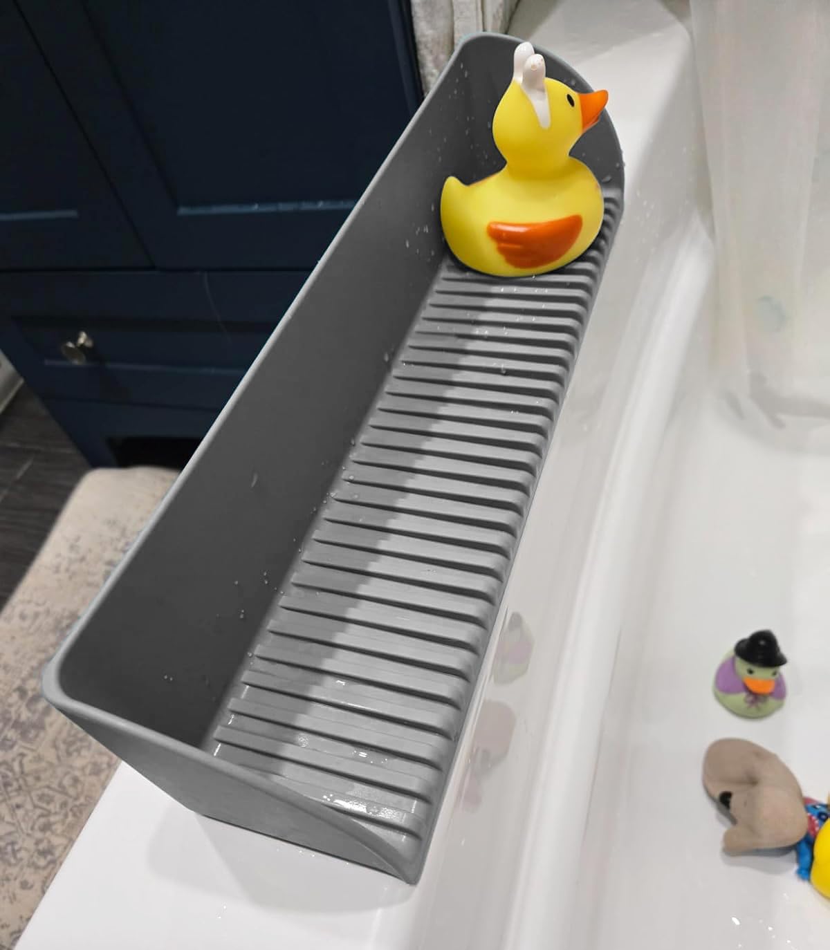 Roslim Splash Guard 2Pack Silicone Bath Tub Tray Holder with 4 Suction Cups