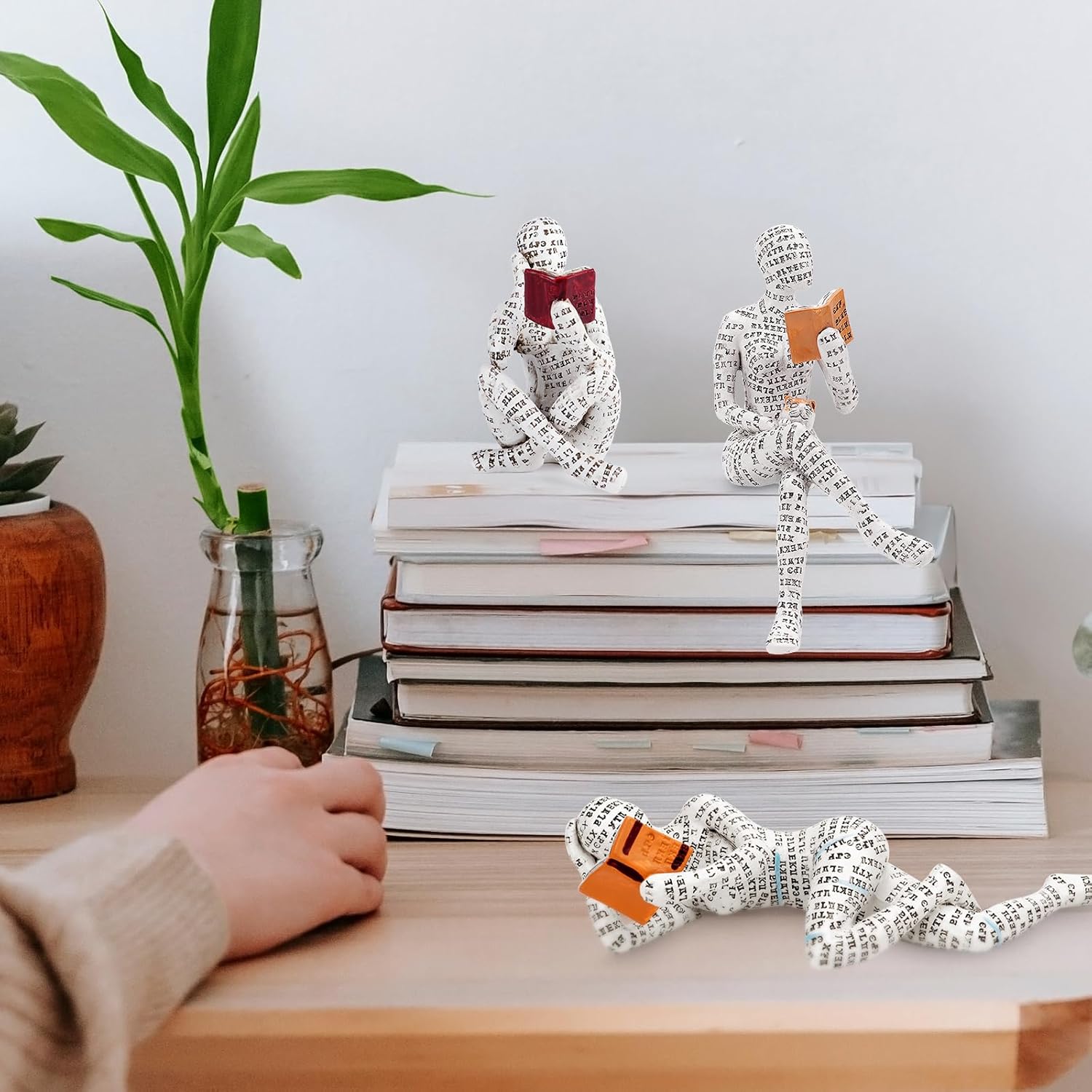 puthiac Reading Woman Figurine Thinker Statue