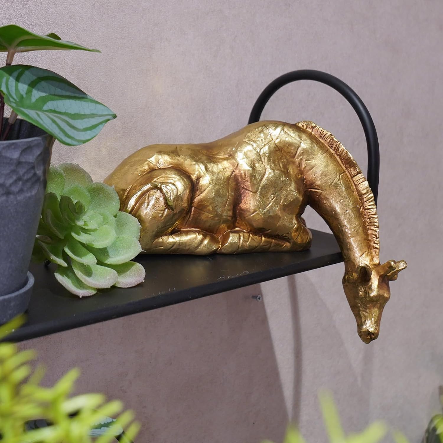 Braxio Golden Giraffe Home Decor Statue