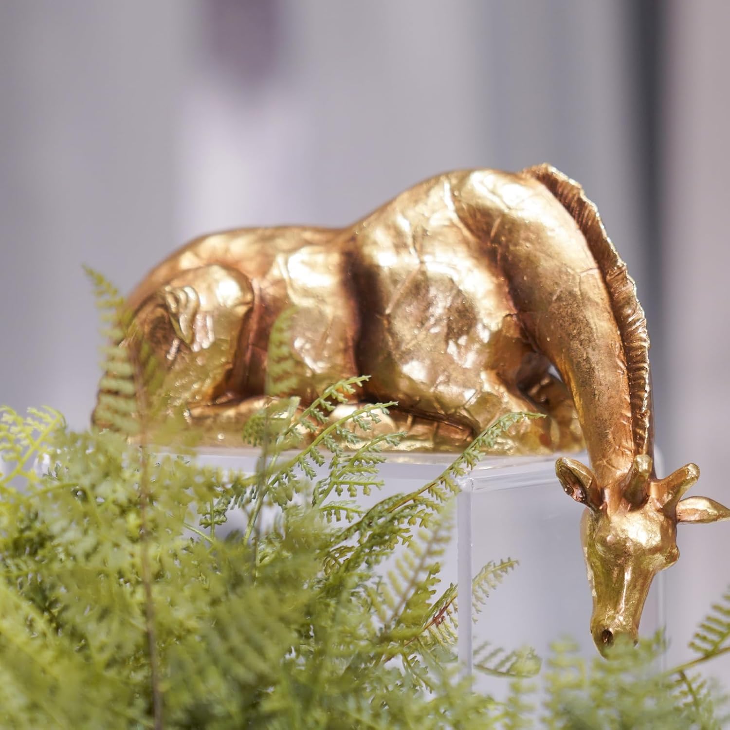 Braxio Golden Giraffe Home Decor Statue