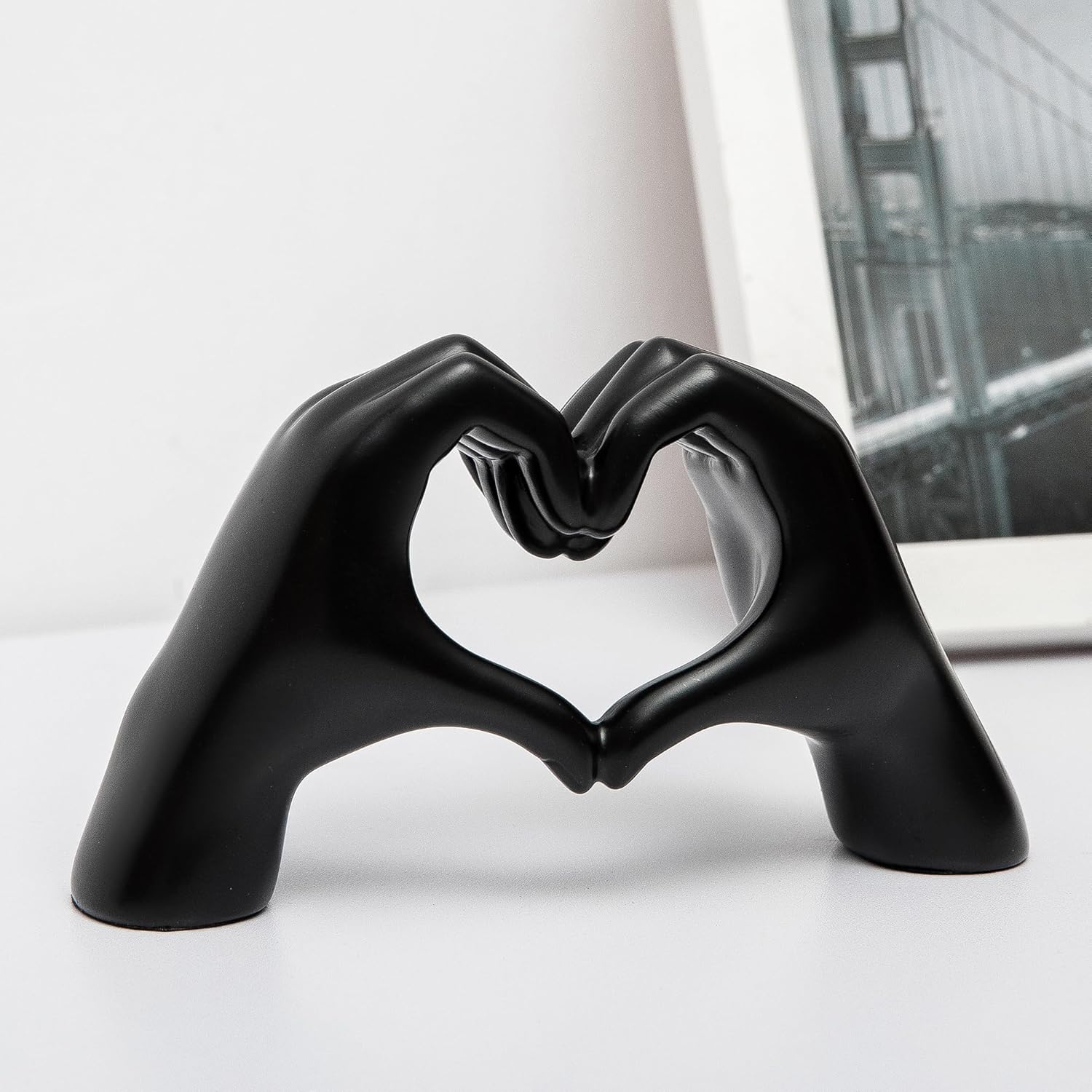 FANTESTICRYAN Heart Hands Love Sculpture Small Black
